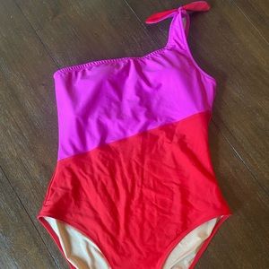 Pink and red color-block one-shoulder one piece
